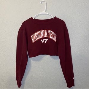 ** 4 for $32 - Cropped Crewneck